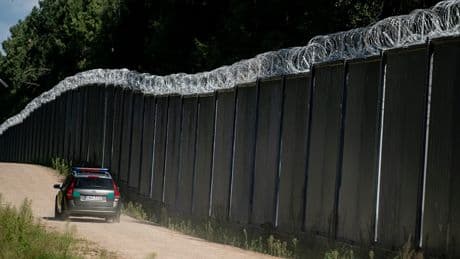 Alarm an der Ostgrenze - Diktator setzt Flüchtlinge als Waffe ein