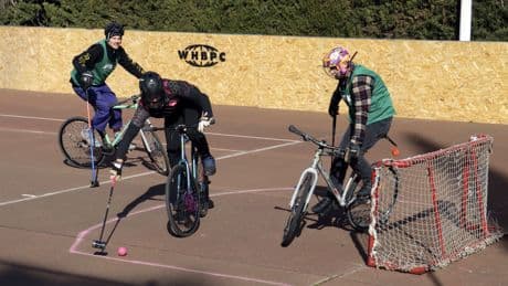 El curioso bikepolo, el deporte de los mensajeros en bicicleta: "Adidas se interesó porque la subcultura vendía mucho"