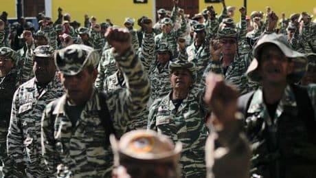 Venezuela refuerza su presencia militar en la frontera con Colombia