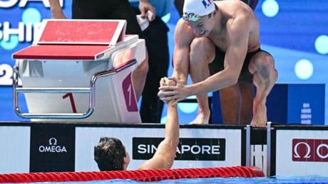 Mondiaux de natation : Marchand, Grousset et le relais français brillent en argent sur le 4x100m 4 nages