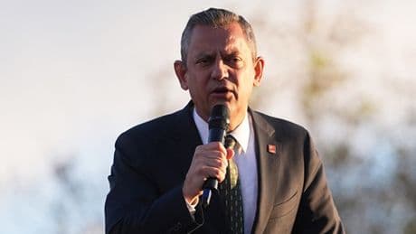 CHP Genel Başkanı Özgür Özel, partisinin İstanbul İl Başkanlığında konuştu