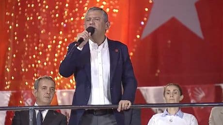 Özel'den Akın Gürlek'e çağrı: Hukuk insanıyım diyorsan AK Partili belediyelere git