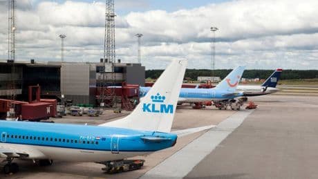 Suecia da ejemplo a Sánchez y elimina el impuesto sobre los billetes de avión