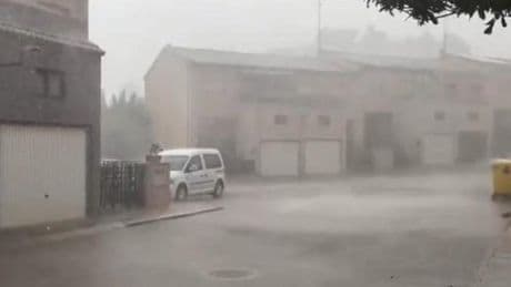 Tormentón en Calanda (Teruel): aguacero y rachas de viento de más de 90 kilómetros por hora