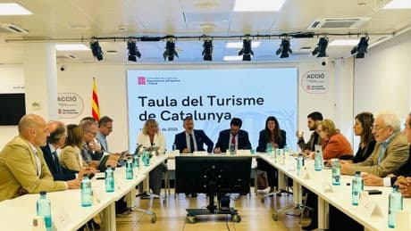 El Govern rescata la Taula del Turisme para abordar desde la tasa a las licencias
