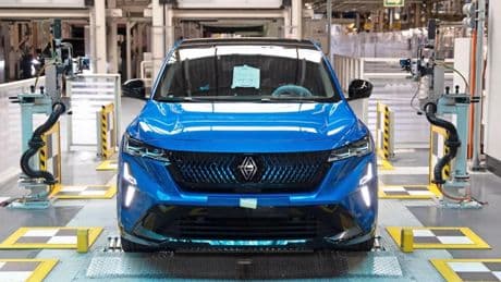Renault España Comercial recorta sus ganancias un 44% en 2024 tras elevar los gastos financieros un 60%