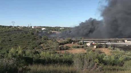 Un incendie aux Pennes-Mirabeau provoque la fermeture des autoroutes A7 et A51 dans les Bouches-du-Rhône