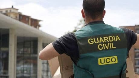 Revuelta en la Guardia Civil: las asociaciones profesionales también llevan a los tribunales a la 'fontanera'