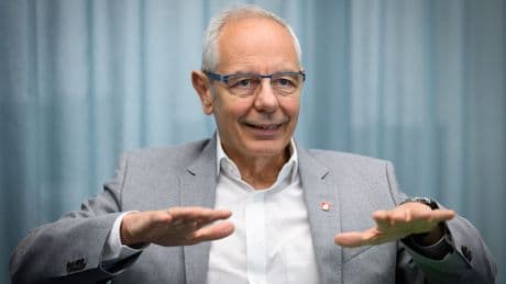 Klärung vor Gericht: Gewerkschaftschef gegen Reform der Arbeitszeit