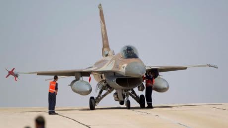 Vergeltungsangriff: Israelische Luftwaffe bombardiert Huthi-Stellungen in Jemen