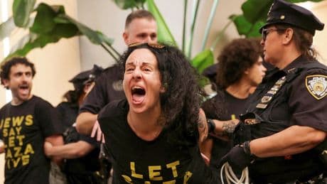 Anti-Israel protesters arrested after storming Schumer, Gillibrand's NYC office building