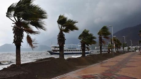 Meteoroloji'den Akdeniz için fırtına uyarısı