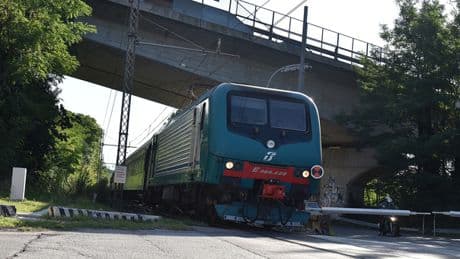Incidenti a Milano, due morti travolti da treni in due incidenti