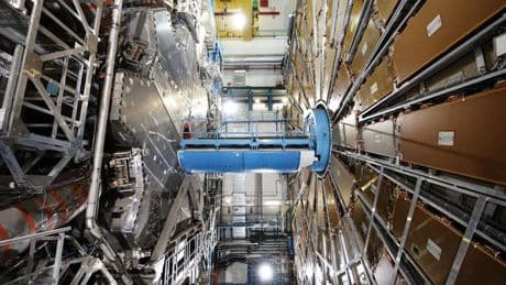 El CERN logra las primeras observaciones de la asimetría materia-antimateria en una partícula subatómica: ¿qué significa y por qué importa?
