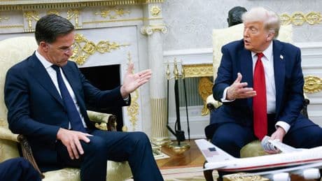 Ukraine | Doch kein Friedenspräsident: Wie Donald Trump in der Ukrainepolitik zum „Biden 2.0“ wurde