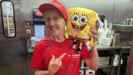 Shop-Aus am Potsdamer Platz: Zum Abschied ein Scheck an Spongebob