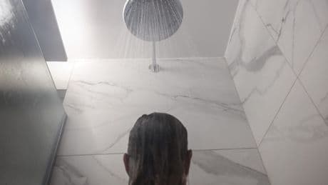 Duitser (27) opgepakt voor stiekem filmen douchende vrouw op Intents-festival