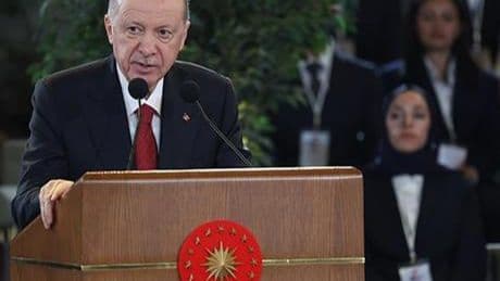 Cumhurbaşkanı Erdoğan gençler ve milli sporcularla bir araya geldi