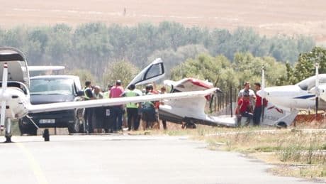 Havada panik anları! Antalya uçağı acil inişe geçti
