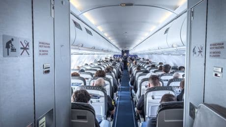 Unbeliebte Sitze im Flugzeug: 6 Gründe, warum sie eigentlich die besten sind