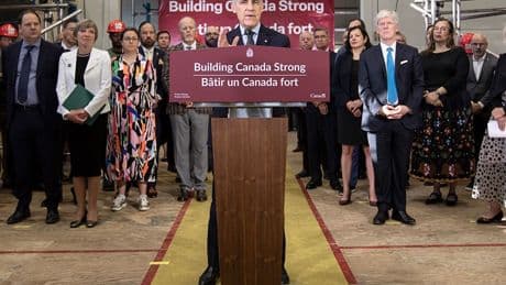 Federal Liberals say they are still committed to environment amid changing priorities