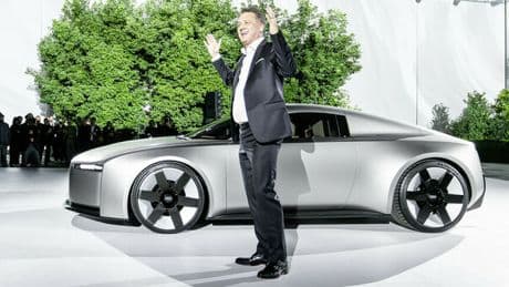 Audi apre a Milano una nuova fase della sua storia. Il ceo Döllner: «Ora è il momento di guardare al futuro e accelerare»