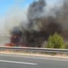 Natuurbrand verspreidt zich over 100 hectare en bedreigt woningen in zuiden van Frankrijk - Vlamingen filmen nieuwe brand in Narbonne
