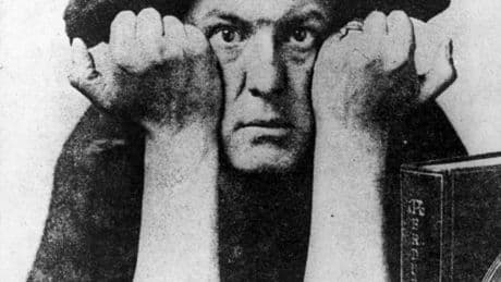 Crowley, la Bestia che scatenò la magia nera contro Yeats