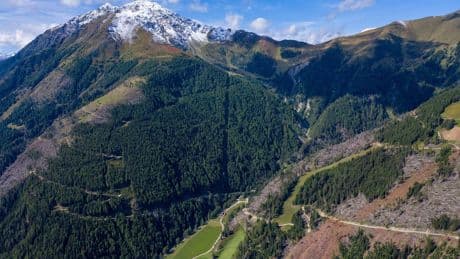 Tiroler Berge: Wanderin überlebt 150-Meter-Absturz