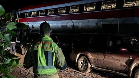 El rescate VIP de una subdelegada del Gobierno: huye en coche oficial mientras 700 pasajeros seguían atrapados