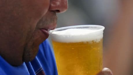 U.S. expected to change daily alcohol intake guidelines: sources