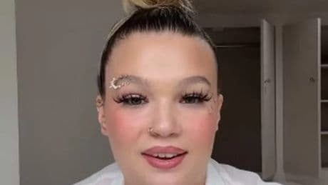 Lola Young makes emotional confession as she marks reaching major milestone