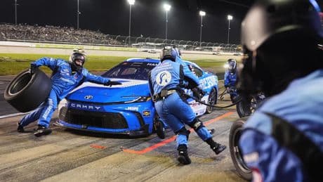 Federal judge calls on NASCAR, two teams to settle bitter antitrust battle