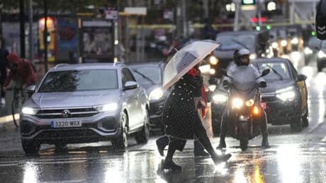 El Meteocat pone al Barcelonès y otras 19 comarcas catalanas en alerta amarilla por lluvia