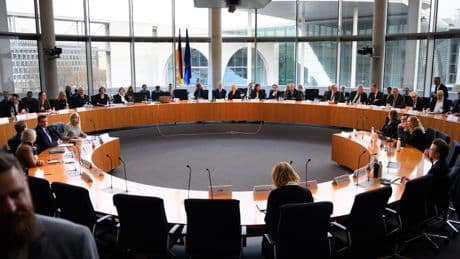 Bundestagsausschüsse: AfD-Kandidaten fallen bei Wahlen durch