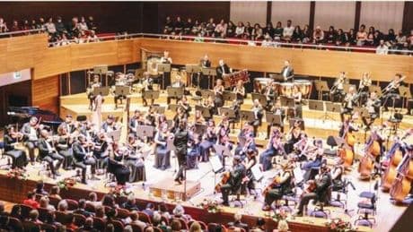 Üniversiteliler klasik müzik dinlesin diye... Askıda biletle konser keyfi