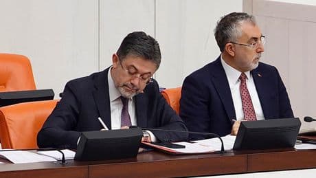 Milletvekilleri birlik oldu, sahte raporla Bakan Yumaklı'yı kandırdı