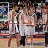 Nederlandse NBA-spelers ruilen miljoenenpubliek in voor de polder: ‘Supergaaf om hier te spelen’