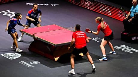 Tischtennis: Pinke Tische