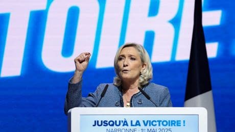 «Ne procrastinez pas !» : Marine Le Pen exhorte ses troupes à se préparer à tout, y compris à la dissolution