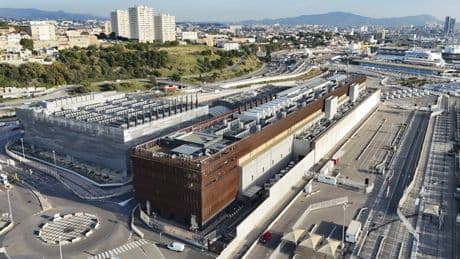 « On est un peu les sacrifiés de la Data City ! » : à Marseille, les data centers colonisent les quartiers populaires