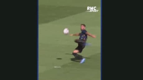West Ham-Lille: amorti poitrine et reprise acrobatique, le but génial d'Olivier Giroud