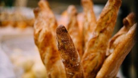 Ärger in Frankreich: Baguette könnte kleiner werden