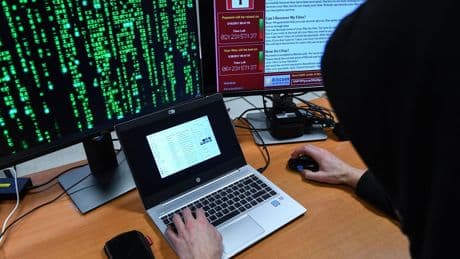 Cybercriminalité : plus de 1 200 arrestations dans des pays d’Afrique et au Royaume-Uni