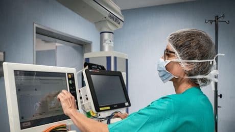 Contratto sanità: norme snelle e novità, corrette alcune scelte sbagliate
