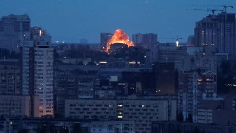 Guerre en Ukraine : à Kiev, deux morts dans des attaques de drones russes