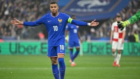 EN DIRECT | Ukraine-France : Désiré Doué et Kylian Mbappé titulaires, Adrien Rabiot sur le banc