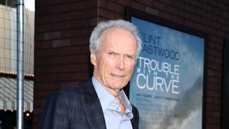 El diario austriaco que publicó la falsa entrevista de Clint Eastwood despide a su autora