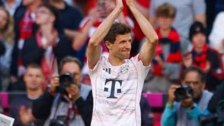 La fiesta del Bayern y el homenaje a Thomas Müller, con triunfo