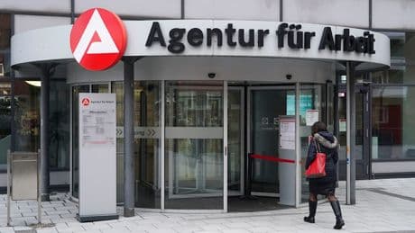 Arbeitsvermittlerin schlägt Alarm - Bürgergeld? Gerne! Jobcenter? Nein danke!